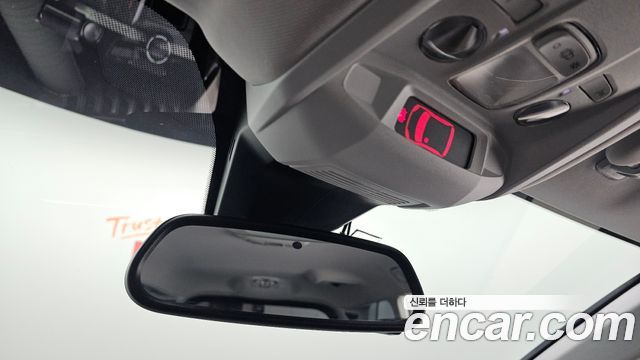 Peugeot 5008 2019 — photo 18
