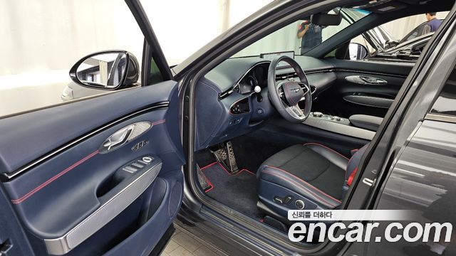Genesis GV70 2022 — photo 13