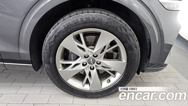 Genesis GV70 2022 — photo 7