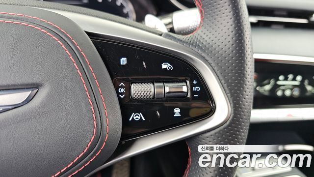 Genesis GV70 2022 — photo 27