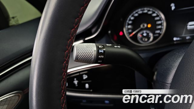 Genesis GV70 2022 — photo 29