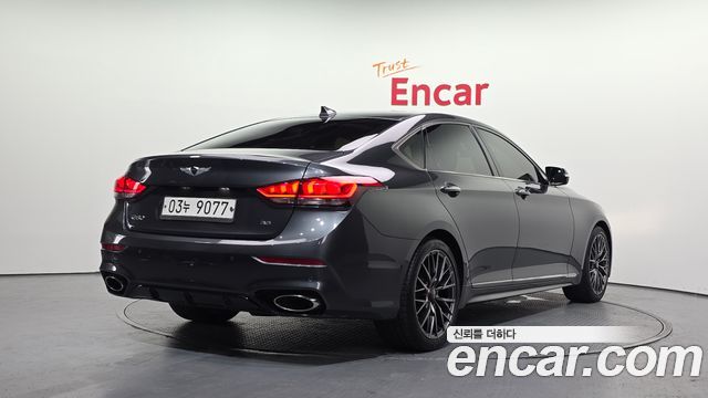 Genesis G80 2018 — photo 2