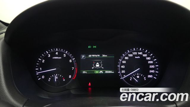 Genesis G80 2018 — photo 8