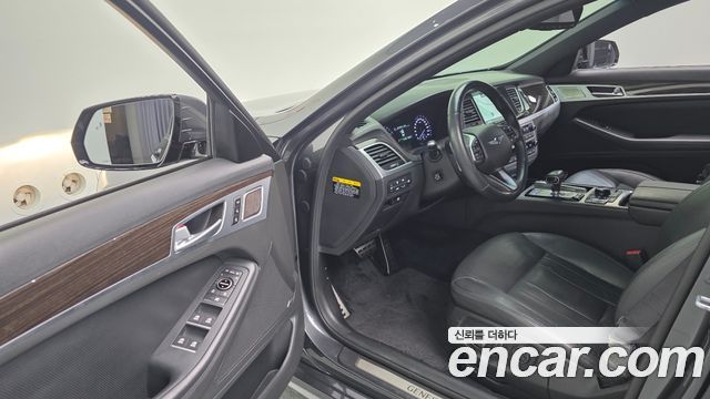 Genesis G80 2018 — photo 12