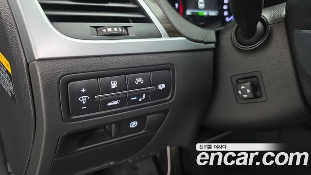 Genesis G80 2018 — photo 13