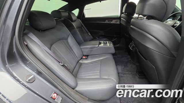 Genesis G80 2018 — photo 19