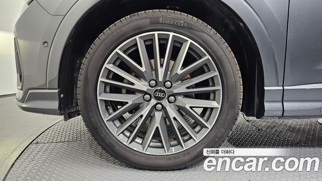 Audi Q3 2022 — photo 5
