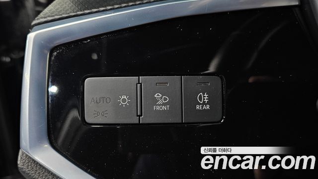 Audi Q3 2022 — photo 14