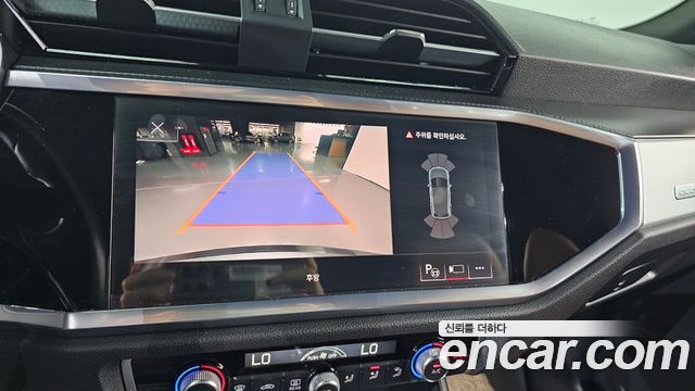 Audi Q3 2022 — photo 17