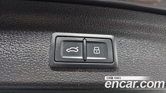 Audi Q3 2022 — photo 20