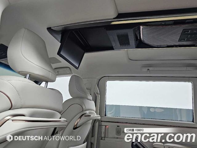 Lexus LM 2025 — photo 18
