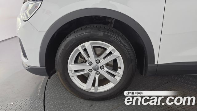 Audi Q3 2020 — photo 5