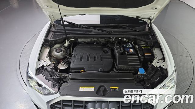 Audi Q3 2020 — photo 6