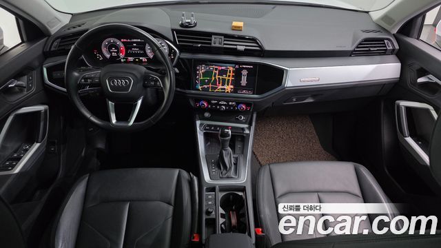 Audi Q3 2020 — photo 7
