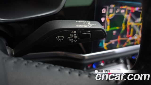 Audi Q3 2020 — photo 17