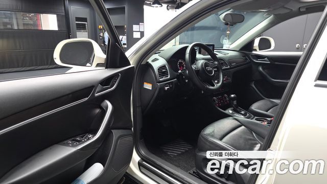 Audi Q3 2014 — photo 10