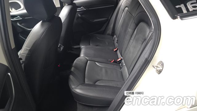 Audi Q3 2014 — photo 11