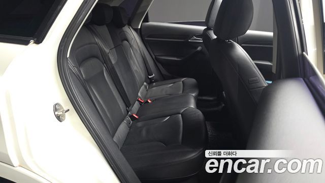 Audi Q3 2014 — photo 12