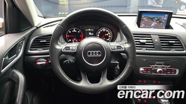 Audi Q3 2014 — photo 13
