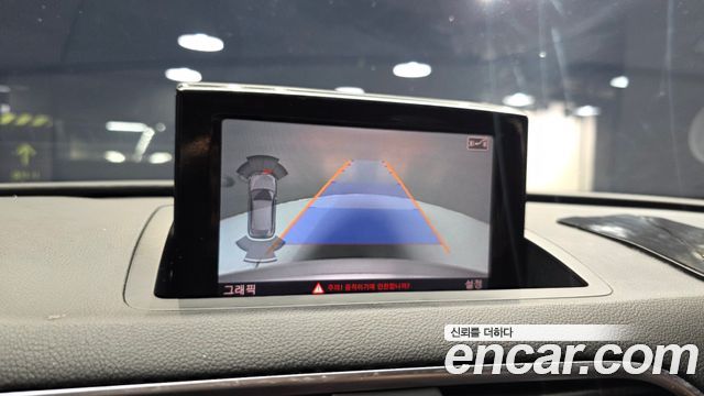 Audi Q3 2014 — photo 15
