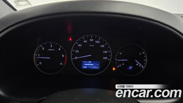 Hyundai Starex 2016 — photo 11