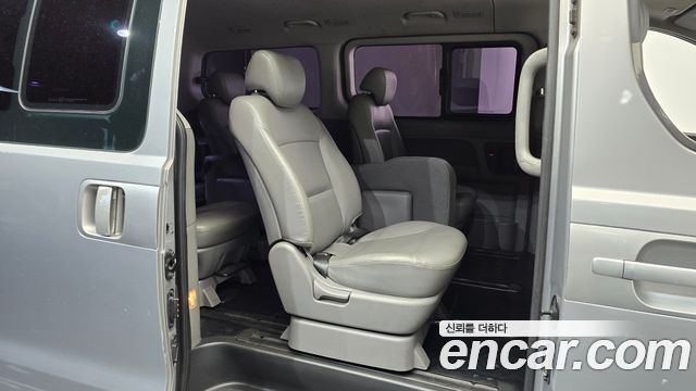 Hyundai Starex 2016 — photo 17