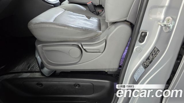 Hyundai Starex 2016 — photo 30