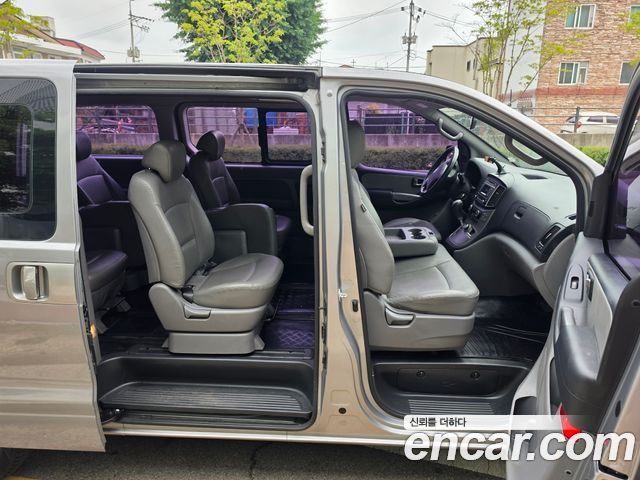 Hyundai Starex 2016 — photo 37