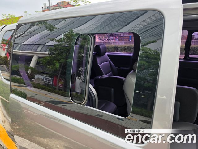 Hyundai Starex 2016 — photo 39