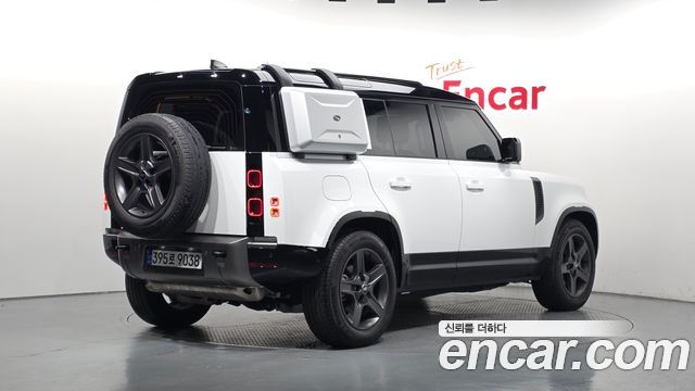 Land Rover Defender 2024 — photo 2