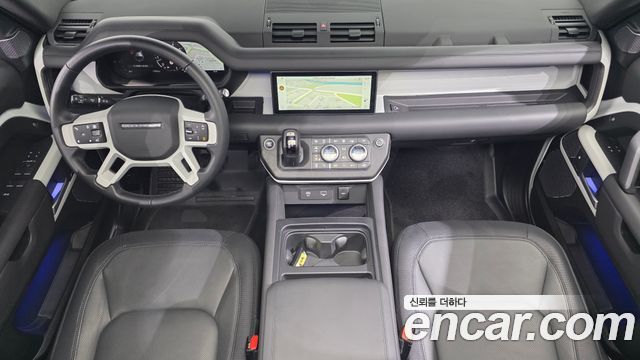Land Rover Defender 2024 — photo 7
