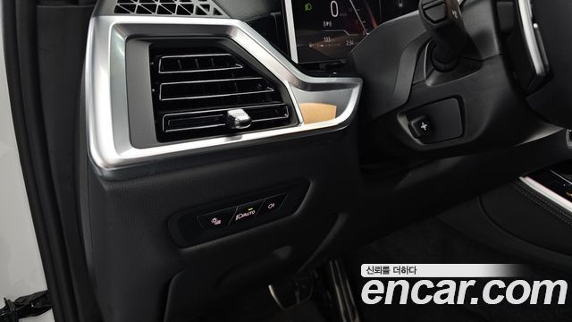 BMW X5 2025 — photo 28