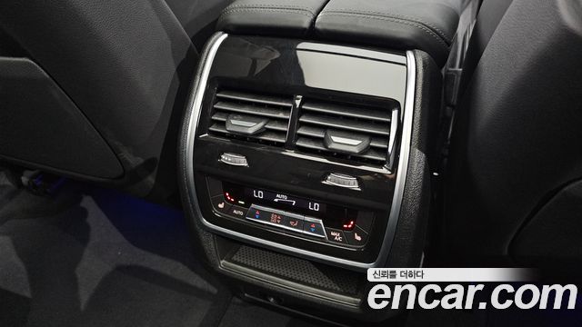 BMW X5 2025 — photo 31