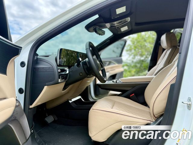 Cadillac Lyriq 2024 — photo 9