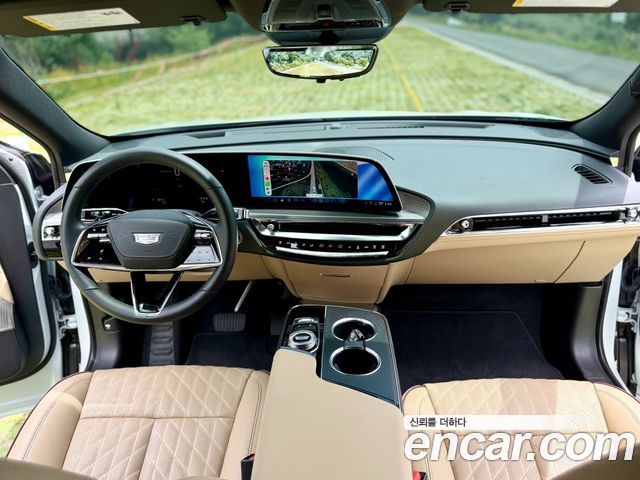 Cadillac Lyriq 2024 — photo 12