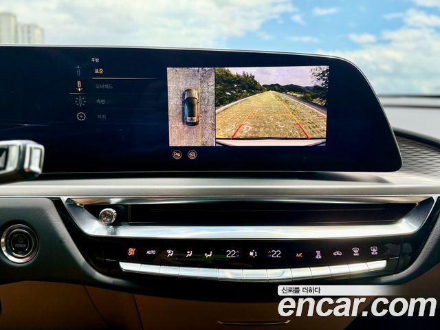 Cadillac Lyriq 2024 — photo 18