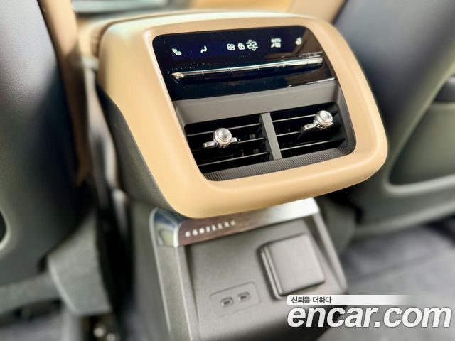 Cadillac Lyriq 2024 — photo 20