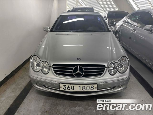 Mercedes-Benz CLK-Class 2004 — photo 1