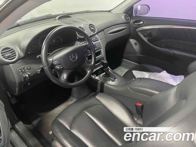 Mercedes-Benz CLK-Class 2004 — photo 9