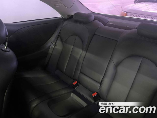 Mercedes-Benz CLK-Class 2004 — photo 10
