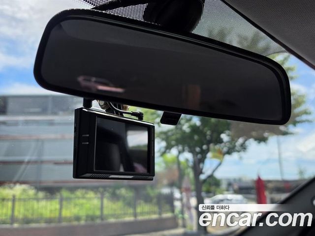 Hyundai Starex 2018 — photo 17