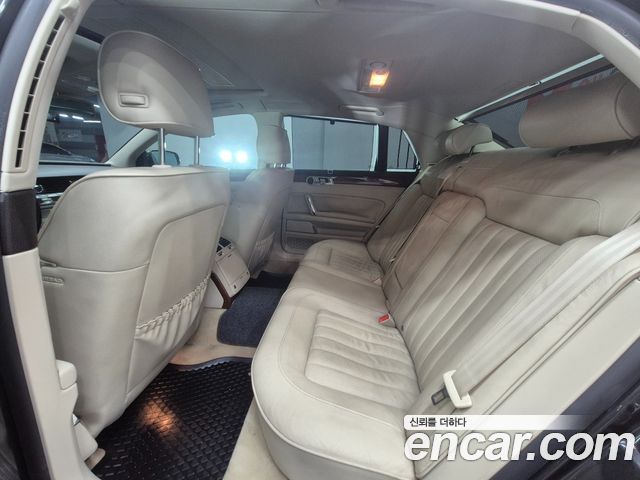 Volkswagen Phaeton 2011 — photo 10