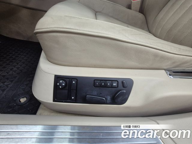 Volkswagen Phaeton 2011 — photo 17
