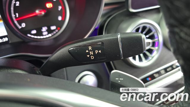 Mercedes-Benz C-Class 2018 — photo 12