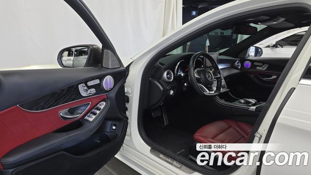 Mercedes-Benz C-Class 2018 — photo 13
