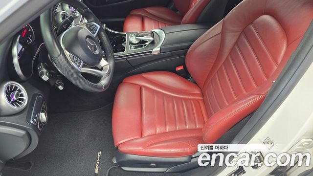Mercedes-Benz C-Class 2018 — photo 30