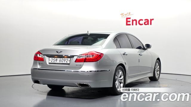 Hyundai Genesis 2013 — photo 2
