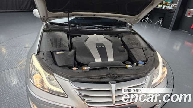 Hyundai Genesis 2013 — photo 6