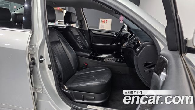 Hyundai Genesis 2013 — photo 17