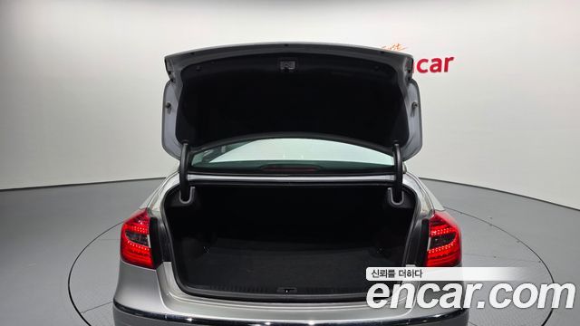 Hyundai Genesis 2013 — photo 26